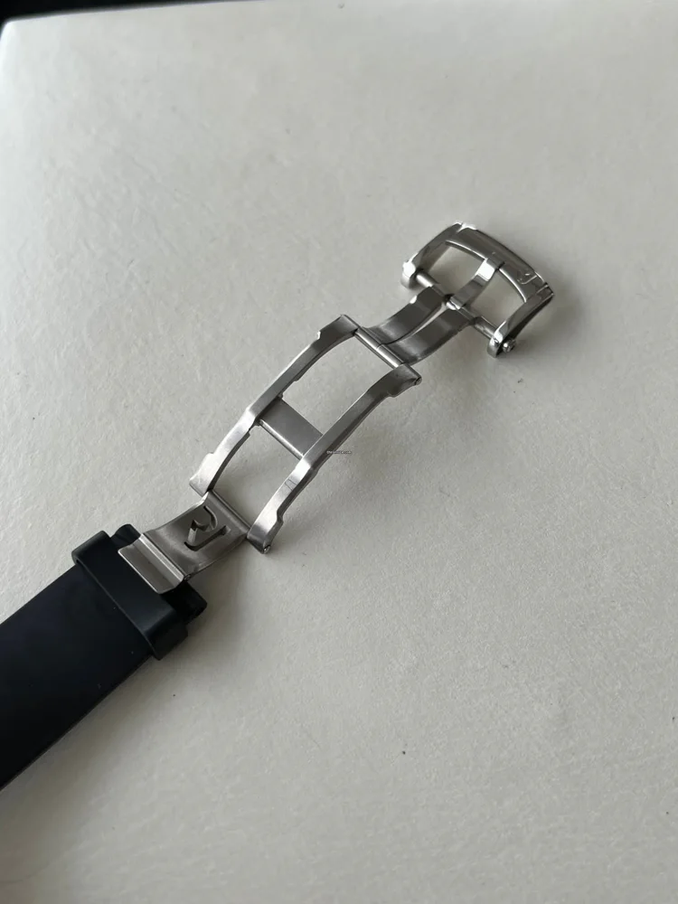 Romain Jerome Eyjafjallajokull DNA LE